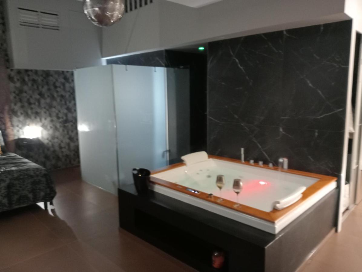 Suite Luxurya 巴里 外观 照片